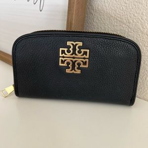 Tory Burch wallet
